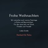 Weihnachtskarte Eichhörnchen mit Mütze im Schnee 3