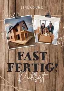 Einladung Richtfest Fotos auf Holzhintergrund