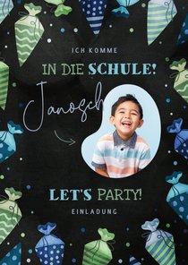 Einladungskarte Einschulung blau-grüne Schultüten & Foto