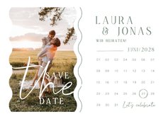 Fotokarte 'Save the Date' Kalender & Wellenlinien