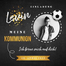 Einladung zur Kommunion Foto & Fußball auf Kreidetafel