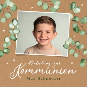 Foto-Einladungskarte Kommunion Kraftpapier Eukalyptus