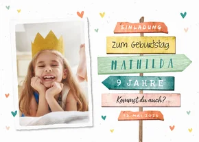 Bunte Einladung 9. Kindergeburtstag Foto & Schild