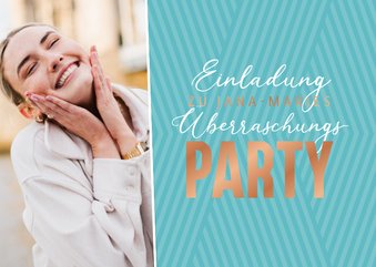 Moderne Einladung zur Surpriseparty mit Streifen & Kupfer