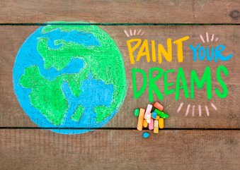 „Paint your dreams“ Grußkarte mit Weltkugel und buntem Text