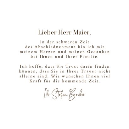 Beileidskarte Schmetterling auf weißen Blumen 3