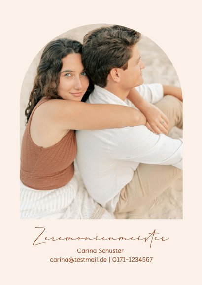 Elegante Einladungskarte Hochzeit schlicht in Beige 2