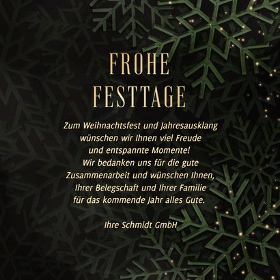 Geschäftliche Weihnachtskarte Schneekristalle gruen 3