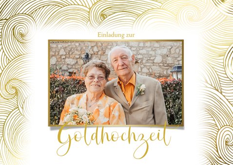 Einladungskarte zur Goldhochzeit mit goldenen Wellen 2