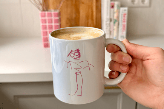 Tasse mit Kinderzeichnung