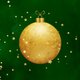 Weihnachtskugel gold auf dunkelgruen L