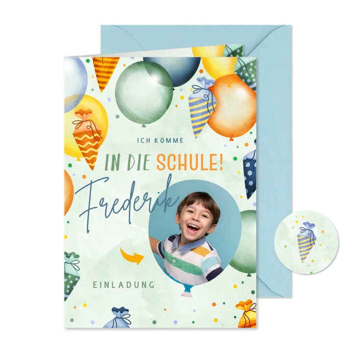 Grüne Einladungskarte Einschulung Ballons & Schultüten