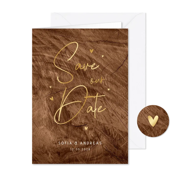 Karte 'Save our Date' Goldschrift auf Holz