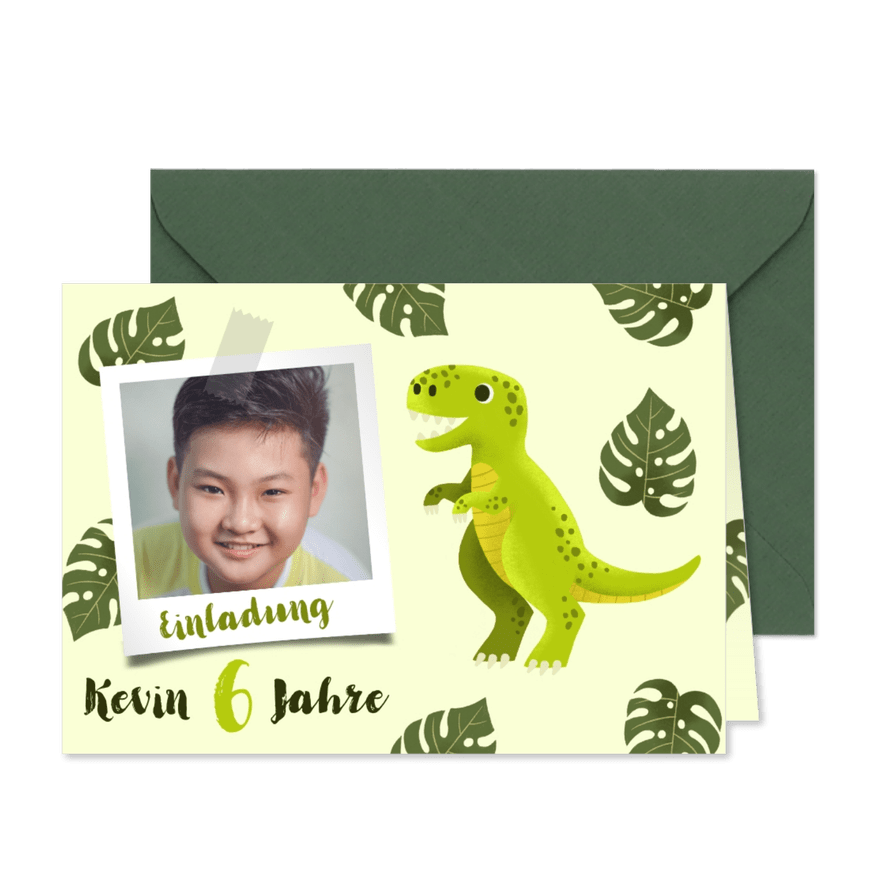 Einladung 6. Kindergeburtstag Dinosaurier, Foto und Blätter - Karteneindruck