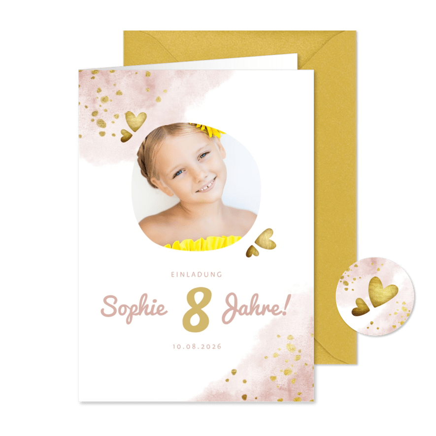 Einladung 8. Kindergeburtstag rundes Foto und goldene Herzen - Karteneindruck
