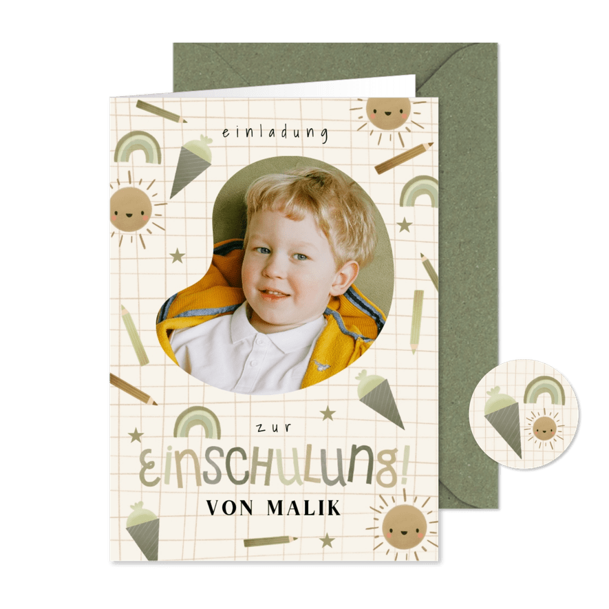 Einladung Einschulung kleine Symbole olivgrün & Foto - Karteneindruck
