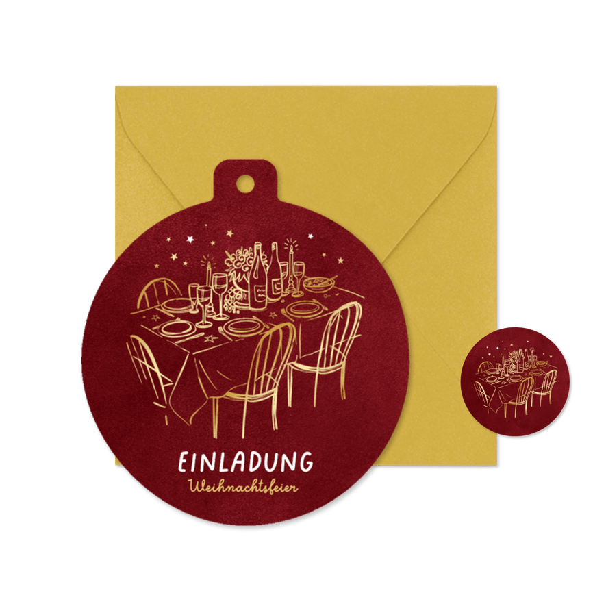 Einladung Weihnachtsfeier dunkelrote Weihnachtskugel - Karteneindruck

