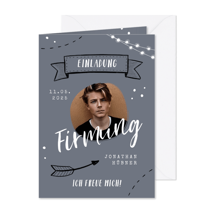 Einladung zur Firmung Foto und Scribble grau - Karteneindruck
