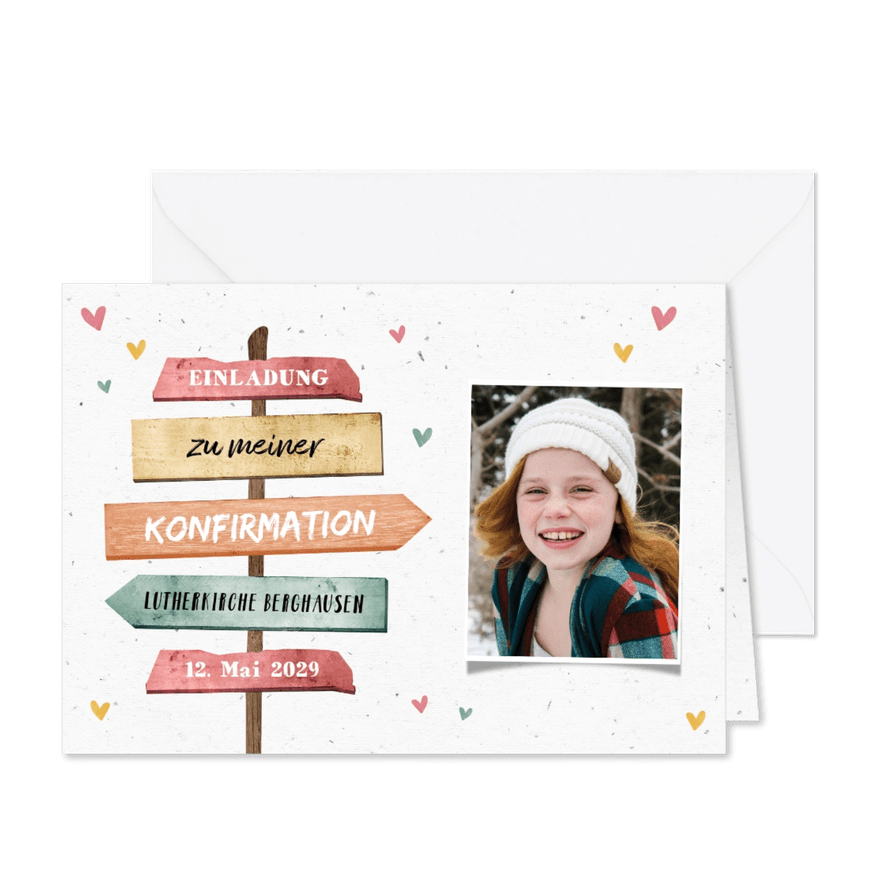 Einladung zur Konfirmation Foto Wegweiser und Herzen - Karteneindruck