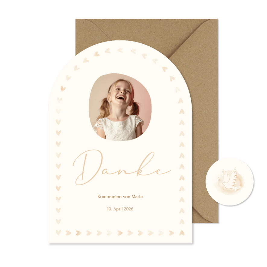 Foto-Dankeskarte Kommunion Bogenform Herzchenrand Beige - Karteneindruck
