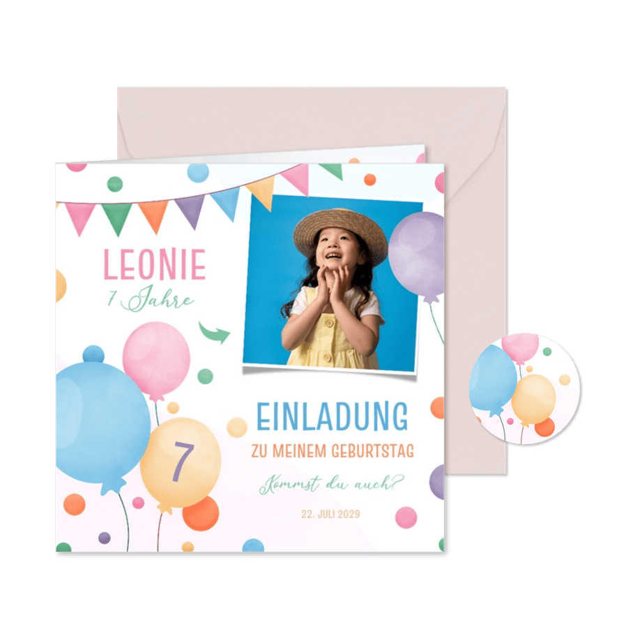 Foto-Einladung 7. Kindergeburtstag fröhliche Luftballons - Karteneindruck

