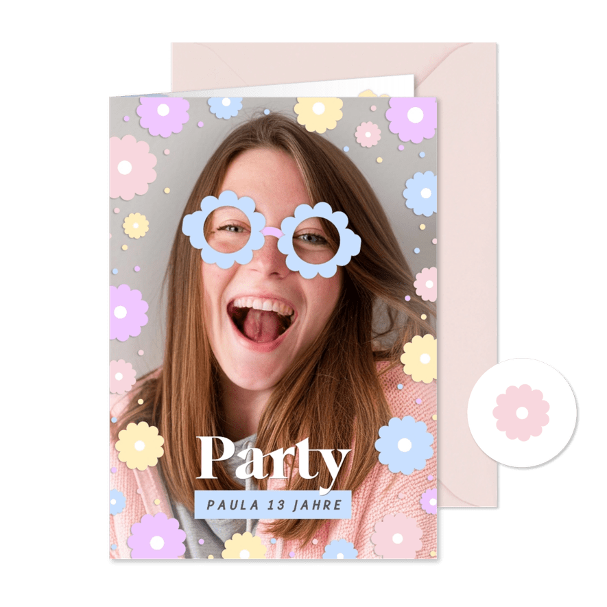 Foto-Einladungskarte pastell Blumen und Brille - Karteneindruck