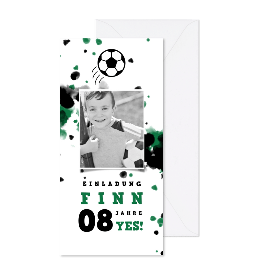 Fußball-Einladung 8. Geburtstag mit Foto und Farbspritzern - Kartenvorschau