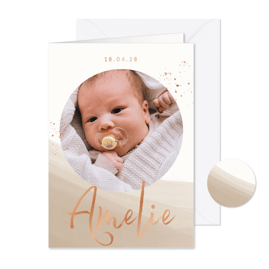 Liebliche Fotokarte zur Geburt in neutralen Tönen & Kupfer - Karteneindruck