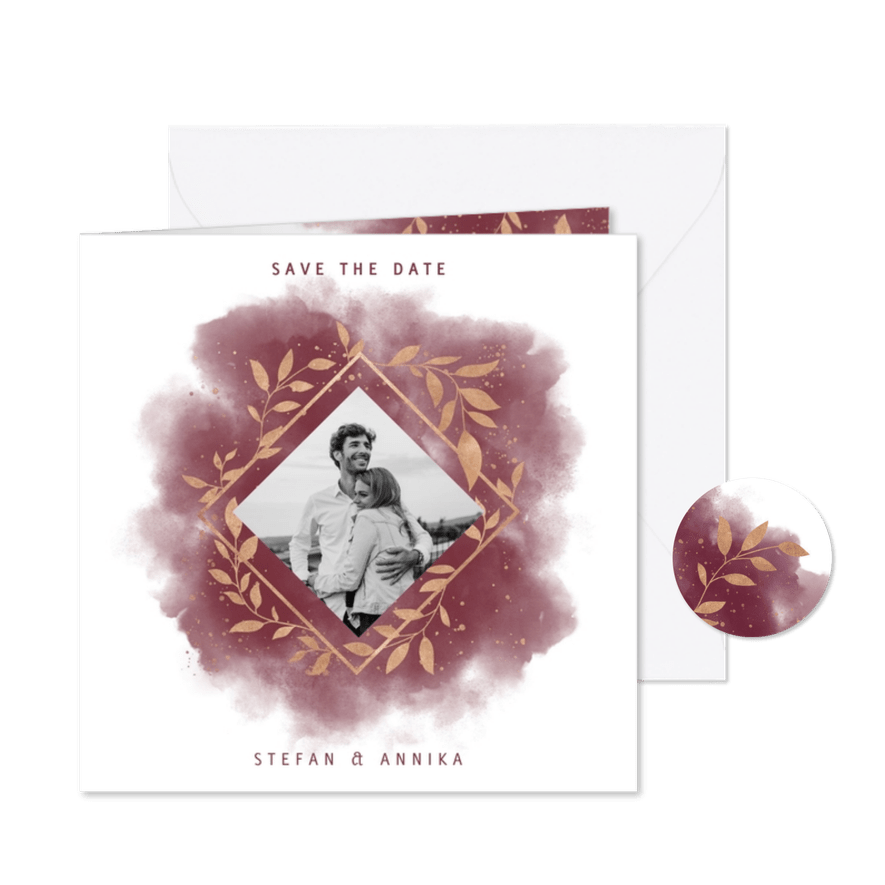 Save-the-Date-Karte mit Foto in rot mit goldenen Zweigen - Karteneindruck
