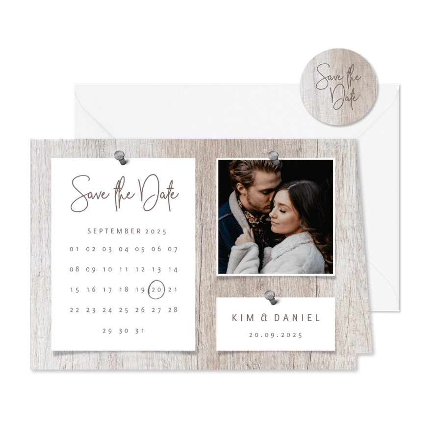 Save-the-Date-Karte zur Hochzeit Fotos auf Holz - Karteneindruck
