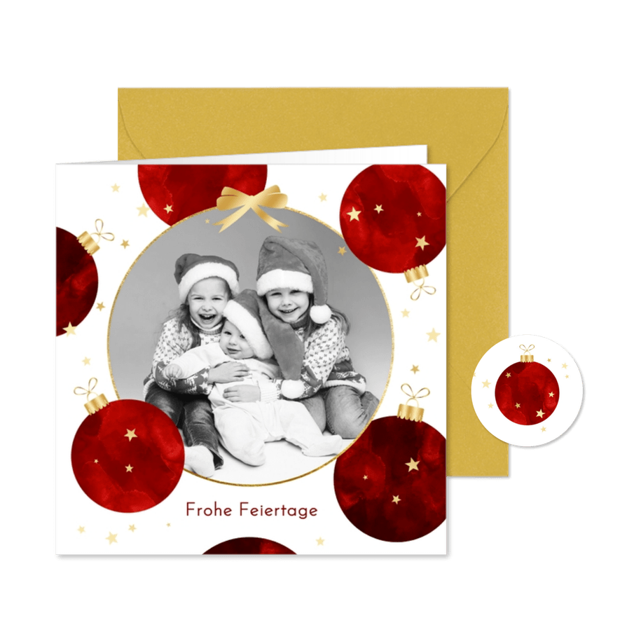 Weihnachtsgrußkarte Foto & rote Weihnachtskugeln  - Karteneindruck
