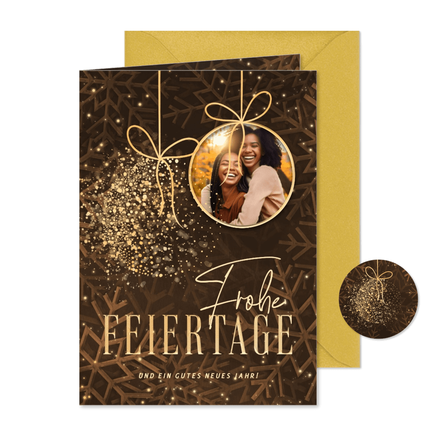 Weihnachtskarte Foto in Weihnachtskugel Goldstaub - Karteneindruck
