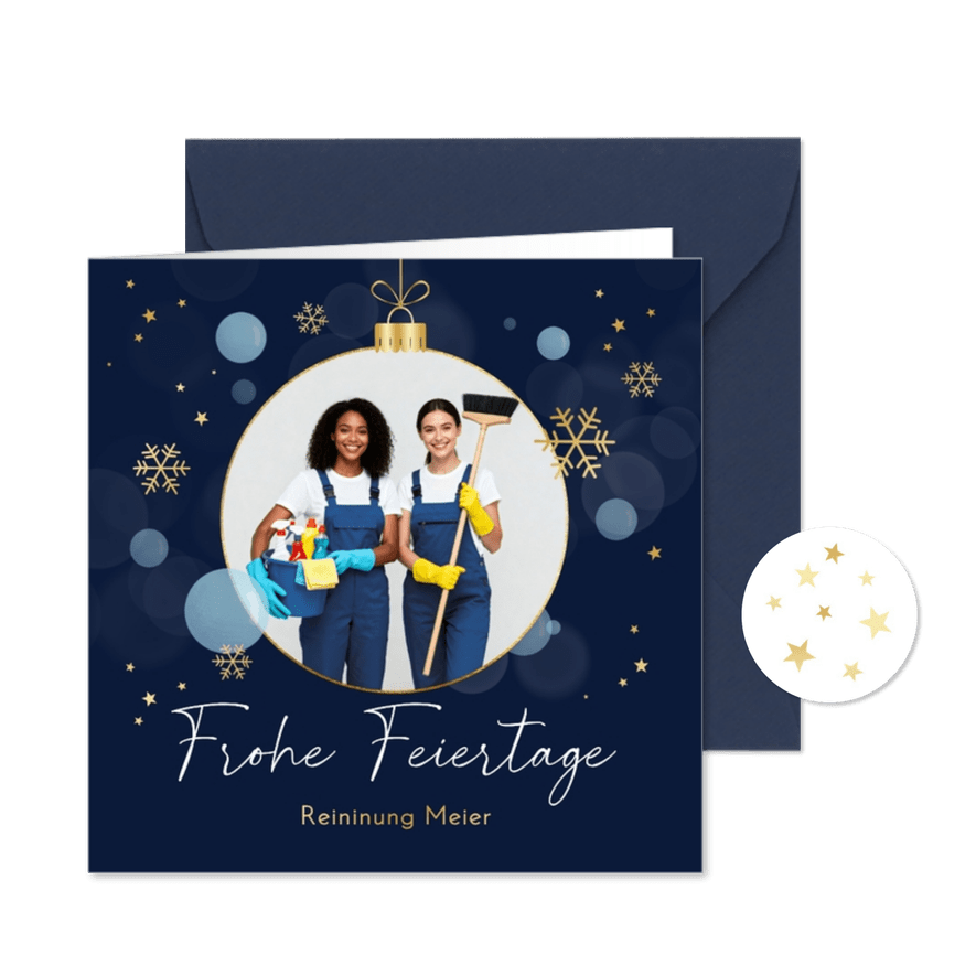 Weihnachtskarte Foto in Weihnachtskugel Schneekristalle blau - Karteneindruck
