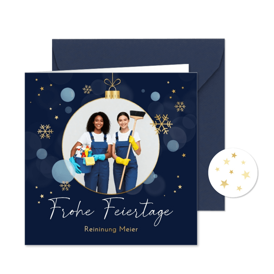 Weihnachtskarte Foto in Weihnachtskugel Schneekristalle blau - Kartenvorschau