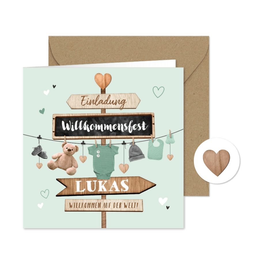 Willkommensfest Einladung grün Schilder & Wäscheleine - Karteneindruck
