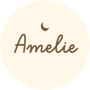 Dekosticker in beige mit Halbmond und Name in Braun. Einfach zu personalisieren.