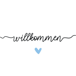Weißer Aufkleber mit Willkommen und hellblauem Herzchen