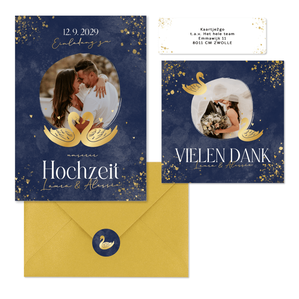 Hochzeitkartenset mit zwei goldenen Schwänen auf Dunkelblau